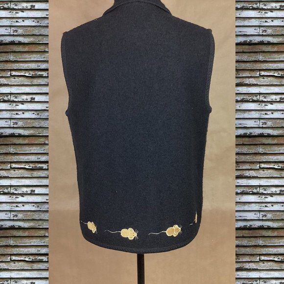 Whales Friends Vintage Wool Novelty Vest - Picture 4 of 8